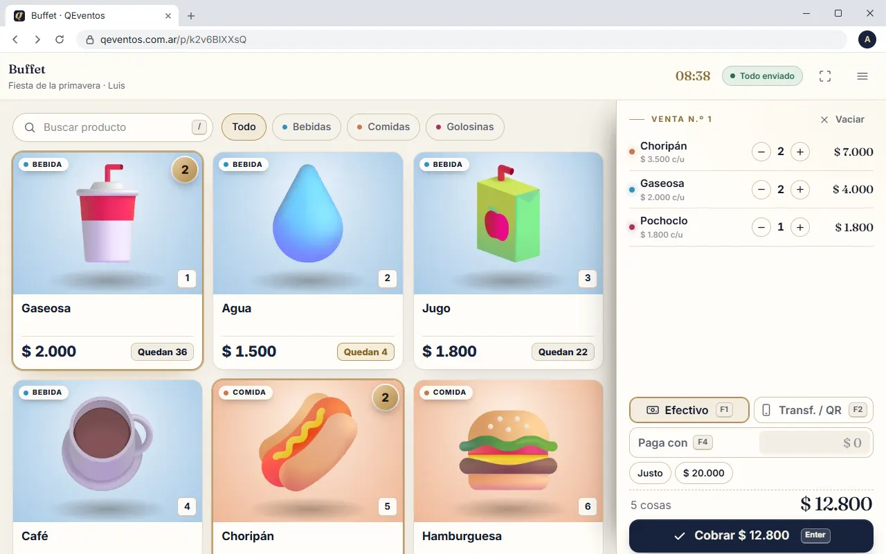 El puesto del buffet en una notebook: los productos con su foto, su precio y cuánto queda, y la venta armada a la derecha.